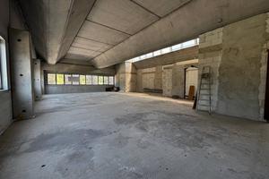 Immobile di 190 m² con 1 locale a Marzabotto