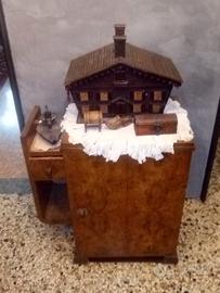 MACCHINA DA CUCIRE con mobileto a scomparsa neck