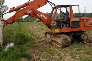 escavatore 160 quintali