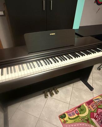 Pianoforte digitale yamaha ARIUS YDP-144