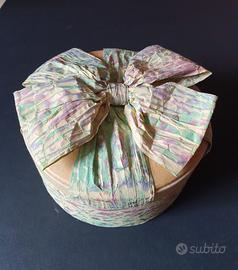 Scatola decorata in cartone con coperchio 