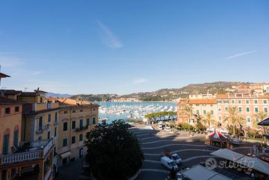 Appartamento vistamare Lerici terrazza box auto