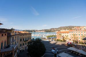 Appartamento vistamare Lerici terrazza box auto
