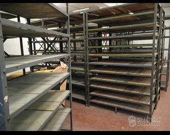 Scaffalatura pronta all'uso