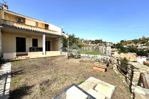 VILLA A SCHIERA A MURAVERA