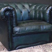 Poltrona Chesterfield club in pelle verde inglese