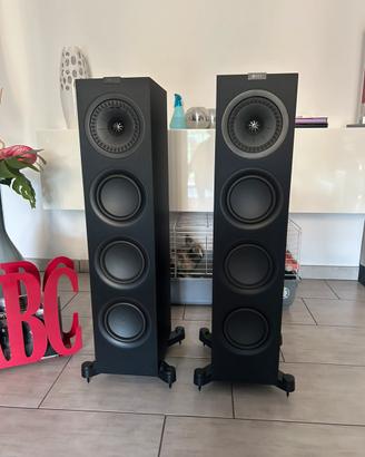 Kef Q750