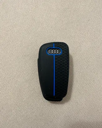Guscio portachiavi Audi Silicone con riga colorata