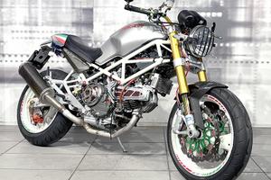 Ducati Monster 900