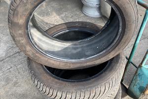 Treno di pneumatici 205/50 R17