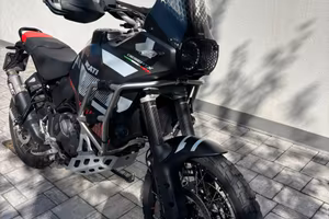 Ducati Desert X in Garanzia