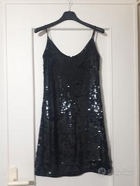 Abito in paillettes, Phard