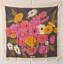 Foulard Salvatore Ferragamo originale