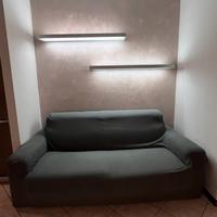 Divano e appendiabiti