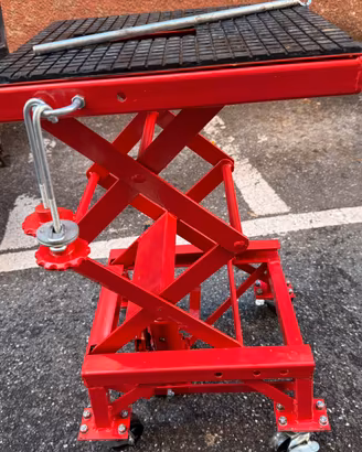 Cavalletto alza moto idraulico