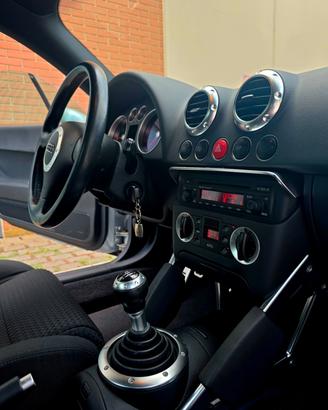 Audi TT coupe' 77.000 km UniPro Top Conditions