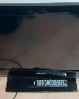 TV LCD SAMSUNG 32 POLLICI MODELLO LE32B530P7W