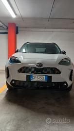 Toyota yaris croos GR hibrida 