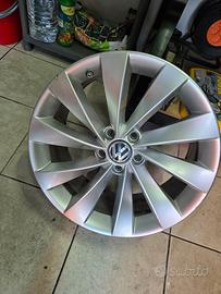 4 Cerchi Vw Scirocco /passat CC e altro da 18"