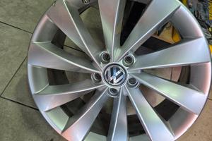 4 Cerchi Vw Scirocco /passat CC e altro da 18"