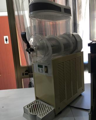 Macchina cremino caffè e macchina bibite