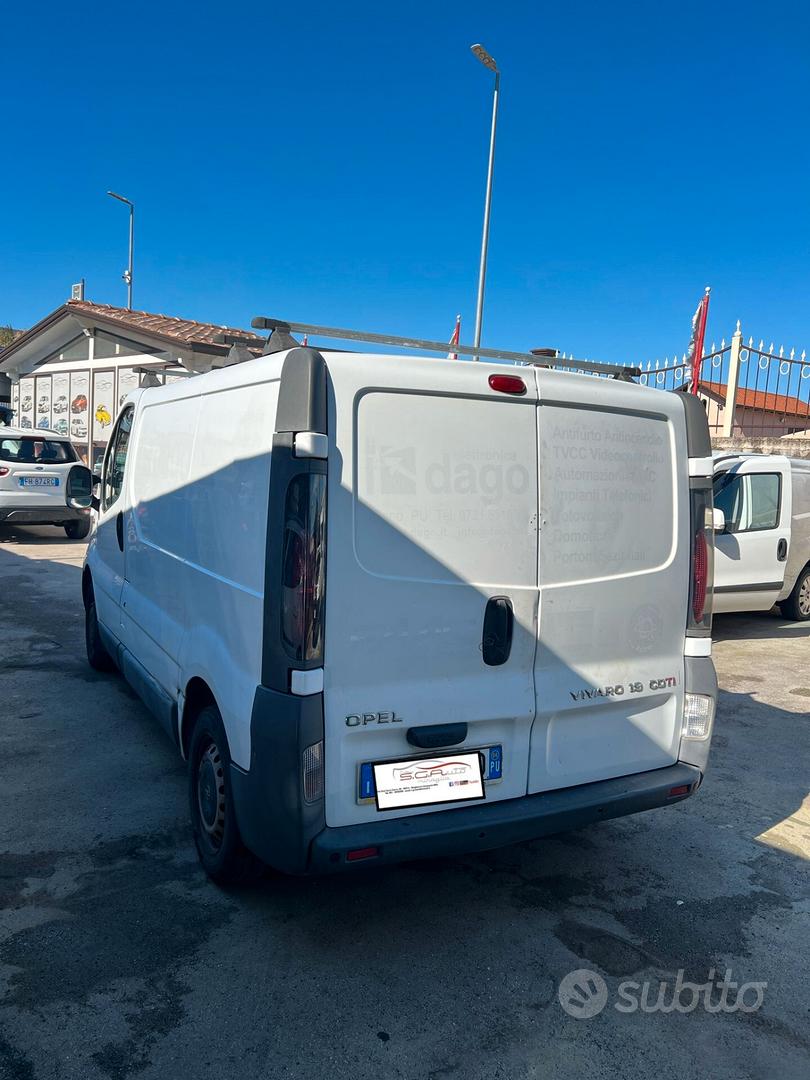 Subito - CASORIA CAR SRL - Guarnizioni portiere per Opel Vivaro Serie (14>)  ( - Accessori Auto In vendita a Napoli