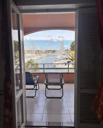 trilocale sul molo 