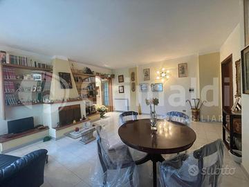 Appartamento Quarto [Cod. rif 3311634VRG]