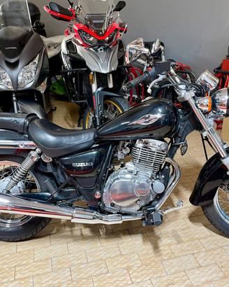 SUZUKI GZ Marauder 250 patente A2