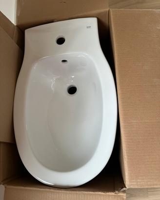 Coppia sanitari RAK scarico a terra + tavoletta
