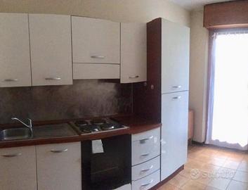 Monolocale 430 Biassono con posto auto