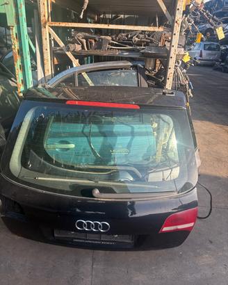 COFANO POSTERIORE AUDI A6 SW ANNO:2007