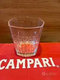 Bicchieri Campari e Bulldog gin