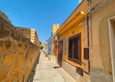 Castelvetrano Casa Indipendente Con Terrazzo