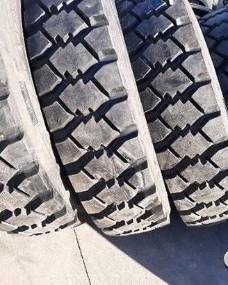 4 gomme nuove ricoperte 13 22.5 good year