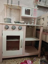 Cucine legno Bianco e Rosa