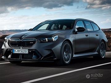 DISPONIAMO DI RICAMBI AUTO BMW M5 G90 G99 2024 MAT