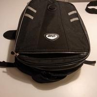 Borsa da serbatoio universale espandibile GIVI 