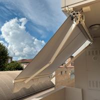 Tenda da sole motorizzata per terrazzo/giardino