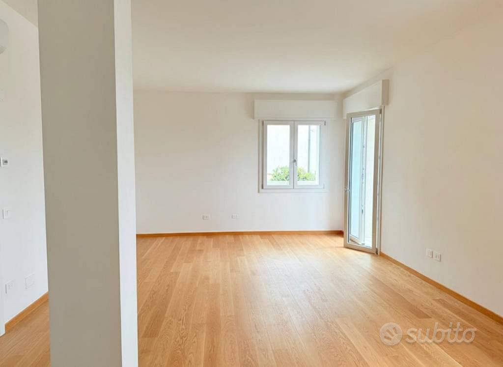 Appartamento di 115 m² con 5 locali e box auto dop - Vista 4