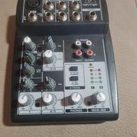 Behringer XENYX 502 Mixer premium a 5 ingressi e 2
