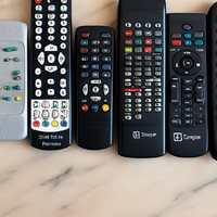 7 telecomandi originali di varie marche: Zodiac,