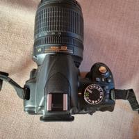 Nikon D3100 + Obiettivo 105 mm + accessori