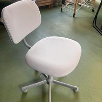 Sedia per scrivania con ruote