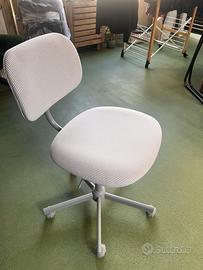 Sedia per scrivania con ruote