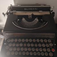 Macchina da scrivere Olivetti Studio 42