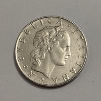 Italia d'epoca 1968. moneta da 50 lire