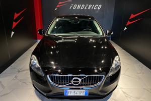 VOLVO V40 D2 Momentum