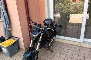 Benelli tnt 125