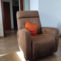 Poltrona movimento relax elettrico